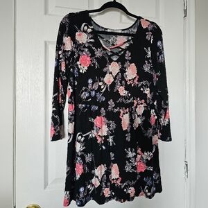 Ricki's Black Floral Tunic
